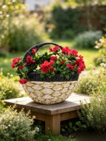 Panier à fleurs beige vert imitation osier, poignée enveloppée de tissu noir, doublure en plastique, pot de jardin extérieur