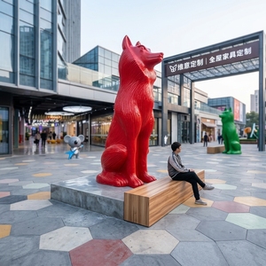 Estatua de Lobo Artística Moderna de Fibra de Vidrio, Escultura Gigante de Mascota de FRP para Decoración Artística de Escaparates Comerciales de Alta Gama - Product Image 1