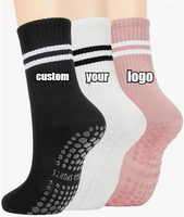 Chaussettes Pilates tendances américaines personnalisées avec poignées pour femmes Yoga & Barre-Tissu doux antidérapant et respirant