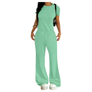 Conjunto de 2 Piezas para Mujer, Cómodo, Color Sólido, <span class=keywords><strong>Top</strong></span> de Manga Corta Suave y Pantalones Acampanados con Cintura Elástica para el Hogar, Venta al Por Mayor - Product Image 1