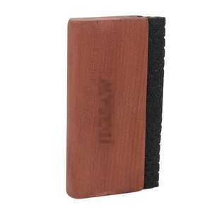 Removedor de pelusas de madera para ropa de lana, cepillo de malla portátil con almohadilla abrasiva negra - Product Image 3