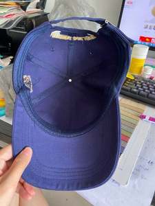 Gorra de Béisbol ZHOUHE Personalizada, 100% Algodón, Estilo Deportivo, Visera Plana Curvada, Cierre a Presión, con Logotipo Bordado - Product Image 4