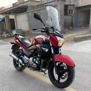 Suzuki GW250 <span class=keywords><strong>Inazuma</strong></span>. Motore bicilindrico da 250cc raffreddato ad acqua con iniezione elettronica (EFI), in condizioni originali, stabile e affidabile, dall'aspetto eccezionale - Product Image 2