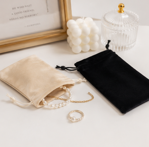 Vente en gros de pochettes à cordon en velours personnalisées imprimées avec logo et sacs à bijoux - Product Image 6