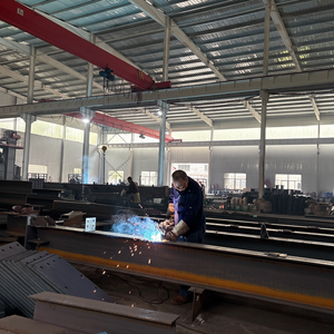 Maison Moderne Usine de Préfabrication Hangars de Stockage Structures Extérieures Structure en Acier Corps - Product Image 1