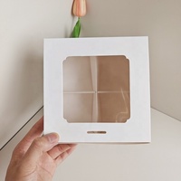Boîte d'emballage personnalisée pour cupcakes au chocolat en carton blanc avec couvercle transparent et plateau en papier pour fête et mariage