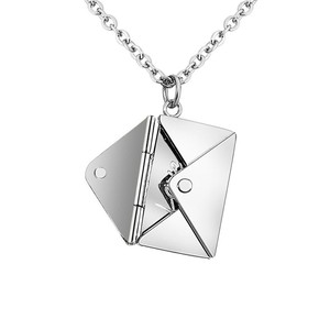 Mode En Acier Inoxydable Personnalisé Gravé Personnalisé Médaillon Pendentif Lettre D'amour Enveloppe Collier pour Femmes Hommes Bijoux Cadeau - Product Image 2