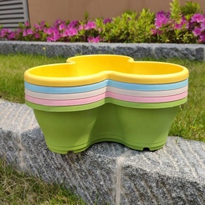 Jardinière de légumes à 3 pétales empilable à 5 niveaux pour fleurs de fraises et d'herbes Jardinage vertical Intérieur Extérieur Pots de jardin empilables en résine - Product Image 4