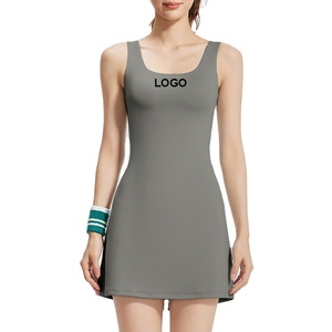 Robe de sport respirante en polyester pour femme avec dos élégant et design ajusté, et logo personnalisé – Ensembles de sport extensibles - Product Image 1