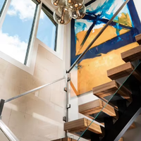 VIKO 2025 Minimalismo interior moderno con plataforma grande y escalera mono recta