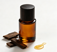 Huile d'agarwood, extrait d'herbes liquide en bouteille, emballage en plastique et en fût