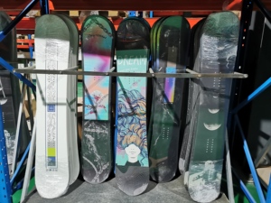 STEPSNOW SKIFREE Snowboard Plat Polyvalent Personnalisé <span class=keywords><strong>pour</strong></span> Débutants Hommes/Femmes, Fixations Fixées, Directionnel <span class=keywords><strong>pour</strong></span> Carving, Park et Sentiers <span class=keywords><strong>de</strong></span> Neige - Product Image 6