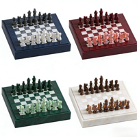 Échiquier de luxe en bois personnalisé en PU de qualité supérieure avec pièces en marbre pour jeu d'échecs extérieur