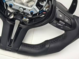 Volant en cuir perforé en fibre de carbone M Sport pour <span class=keywords><strong>BMW</strong></span> F10 F30 F20 F22 F23 F48 M3 M5 - Product Image 3
