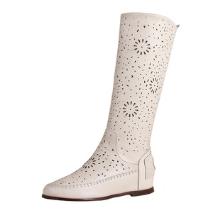Nouvelles sandales rétro printemps-été en cuir véritable brodé, respirantes, antidérapantes, à talon bas, découpées au-dessus du genou - Product Image 5