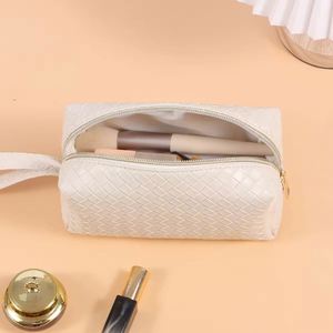 Nouvel Arrivage Pochette de Maquillage Géométrique Personnalisable Réutilisable, Pochette à Cils, Pochette Rigide pour Femmes, Mini Sac à Main - Product Image 4