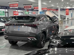 Chery OMODA 5 2025 d'occasion, SUV compact 1.5T Turbo CVT, édition d'entrée, traction avant, phares LED, intérieur cuir R17 clair - Product Image 3