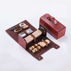 Grand ensemble de 13 pièces pour l'entretien du cuir et des chaussures, comprenant cirage, brosse en crin de cheval, cire à chaussures et calapardeuse, anti-salissures - Product Image 5