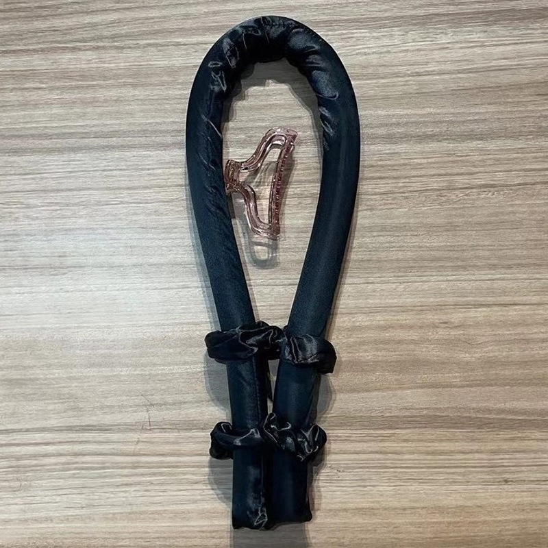 Ensemble de 4 pinces noires polyvalentes