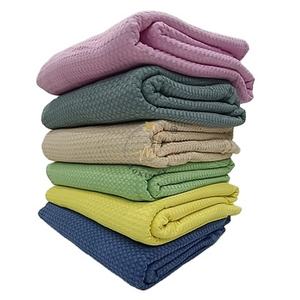 Manta de Algodón Suave Tipo Waffle de Primera Calidad para Bebés y Adultos, Diseño Sólido, Ligera, Portátil y Acogedora para Uso Doméstico - Product Image 2