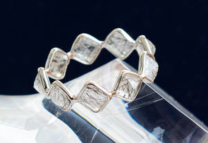 Bague éternité carrée en obsidienne noire rutilée avec métal argent sterling 925, style luxueux - Product Image 5