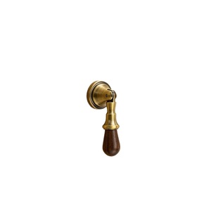 Poignée pendentif à trou unique en bronze français pour armoire, commode, tiroir, style moderne, en noyer vieilli, petite poignée minimaliste pour cuisine - Product Image 1