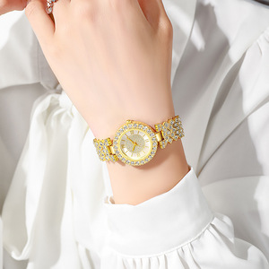 Nouvelle montre bracelet en strass, montre pour femme entièrement sertie de diamants, montre à quartz polyvalente pour femme décontractée - Product Image 1