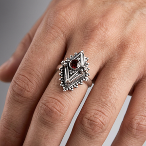 Anillo de piedras preciosas de color rojo granate de forma redonda de alta calidad para niñas 925 joyería de plata esterlina sólida con piedra principal de diamante - Product Image 3
