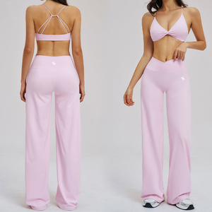 طقم ملابس رياضية نسائية بشعار مخصص، حمالة صدر رياضية بتصميم ملتوي من الأمام، بنطلون يوجا واسع الساق بخصر مرتفع، طقم من قطعتين - Product Image 3