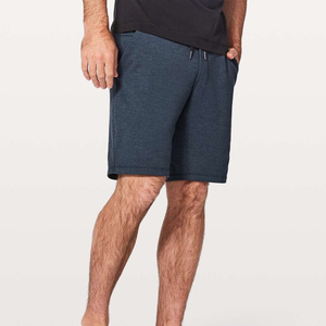 Pantalones cortos casuales de tela tejida transpirable y ecológica con bolsillos laterales, último diseño, pantalones cortos personalizados para hombre en venta en línea. - Product Image 1