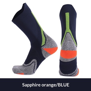 Chaussettes de sport Coolmax à séchage rapide, antibactériennes, absorbant la transpiration, anti-odeurs, épaisses, en tissu éponge, antidérapantes, pour la course à pied et le cyclisme professionnels - Product Image 6
