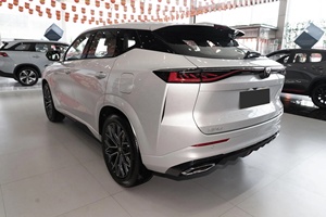 รถยนต์พลังงานใหม่สมรรถนะสูง Changan UNI-Z PHEV SUV 5 ประตู 5 ที่นั่ง ระยะทางวิ่ง 1200 กม. รถยนต์ไฮบริดสำหรับขาย - Product Image 6