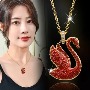 Luxury Stainless Steel Full Diamond Rhinestone Red Swan Pendant Necklace Women Exquisite Clavicle Chain
