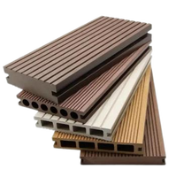 Planche de terrasse en bois composite moderne imperméable à l'eau et à emboîtement pour terrasse, jardin, parc et usage extérieur