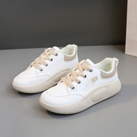 Nouvelles baskets décontractées printemps 2025 à semelle épaisse rehaussante, version coréenne, chaussures de sport pour femmes, tendance streetwear étudiante