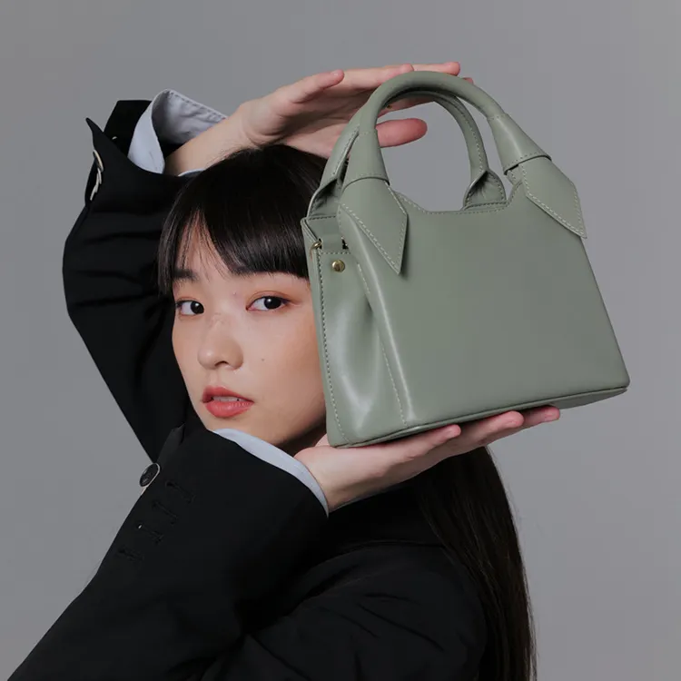Designer Girls Cute Messenger Vegan Leather Zipper Cross-body Bag Durable Crossbody Bag