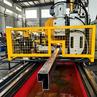 Machine de profilage à froid pour poutres en P, poutres à marches et poutres de type Fly Saw pour rayonnages industriels et étagères de stockage de palettes
