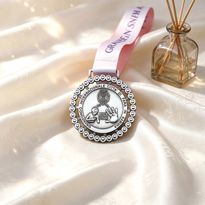 Insignia Metálica Cuadrada Brescia Park Run 2024 con Diseño de Alas de la Victoria, Sin Níquel, Estilo Clásico Personalizado - Product Image 4