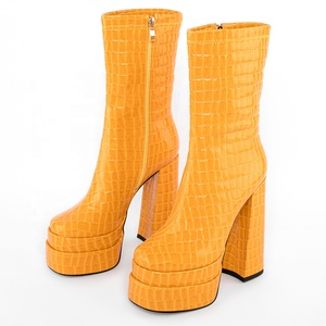Botas de plataforma con estampado de piedra, punta cuadrada, tacón grueso y cremallera lateral para mujer, talla 43, venta al por mayor de fábrica 2022 - Product Image 1