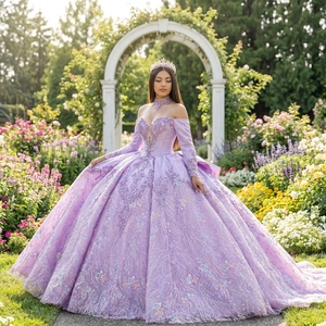 Robe de bal de princesse élégante lavande Dy8522 avec appliques, broderies scintillantes, corsage cœur, col choker, sans manches, style vintage pour Quinceañera - Product Image 1