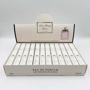 Venta Directa de Fábrica de Perfume Masculino Portátil de 35 ml, Adecuado para Viajes y Uso Profesional - Product Image 2