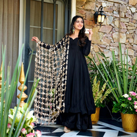 Robe longue noire élégante avec broderie chaîne et dentelle, coupe trapèze, manches longues, pour soirée, coupe classique, col en U, en polyester tissé, style Y2K