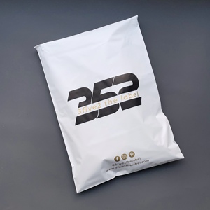 Custom Matte White Poly Mailers With Black & Gold Logo Print Self Adhesive <b>Waterproof</b> Plastic Shipping Courier Bags For Clothing - Product Image 4