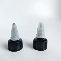 En stock – Bouchon distributeur en plastique PP 18/410, 20/410, 24/410, 28/410 avec bec verseur rotatif et bouchon à vis poussoir-tirette