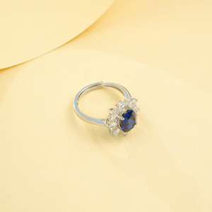Bague en argent sterling 925 avec saphir cultivé en laboratoire - Product Image 4