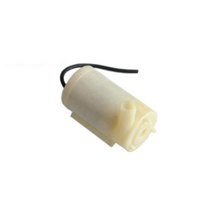 Mini pompe à eau DC 3V 4.5V 5V à faible bruit pour aquarium Aquarium <span class=keywords><strong>Miniature</strong></span> Fish Tank Échange d'eau Moteur submersible horizontal Pompes à eau - Product Image 2