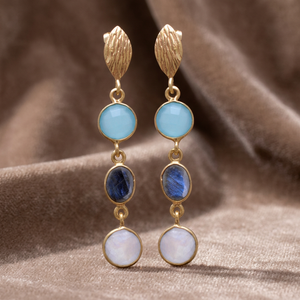Pendientes Colgantes de Plata de Ley .925 de la Mejor Calidad con Oro, Piedra Lunar Arcoíris, Calcedonia Aqua y Labradorita, Regalo de Boda Moderno y Elegante - Product Image 2