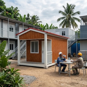 Maison préfabriquée en conteneur à ossature métallique avec porche à toit incliné, bureau temporaire et dortoir pour chantier de construction - Product Image 1