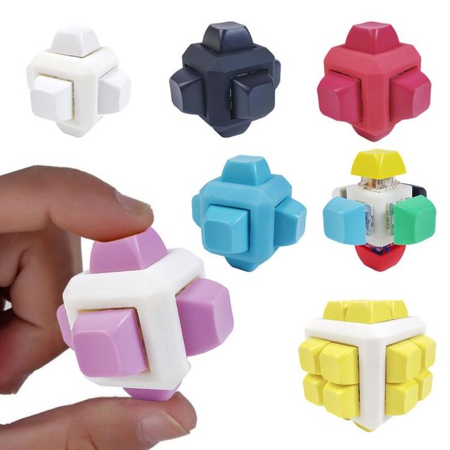 Fidget Toys Mechanical Keyboard Toy Portable Eco-friendly Plastic Stress Relief Keycap Fidget Toy 6/12 Keyboard Clicking Playing