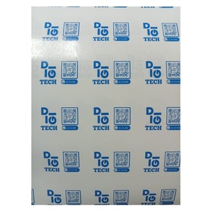 Étiquette adhésive en papier holographique personnalisée de luxe à une seule couleur avec logo imprimé pour les étiquettes d'emballage - Product Image 1